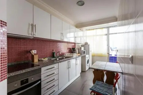1-Bedroom Flat with Terrace, near Metro & Arena