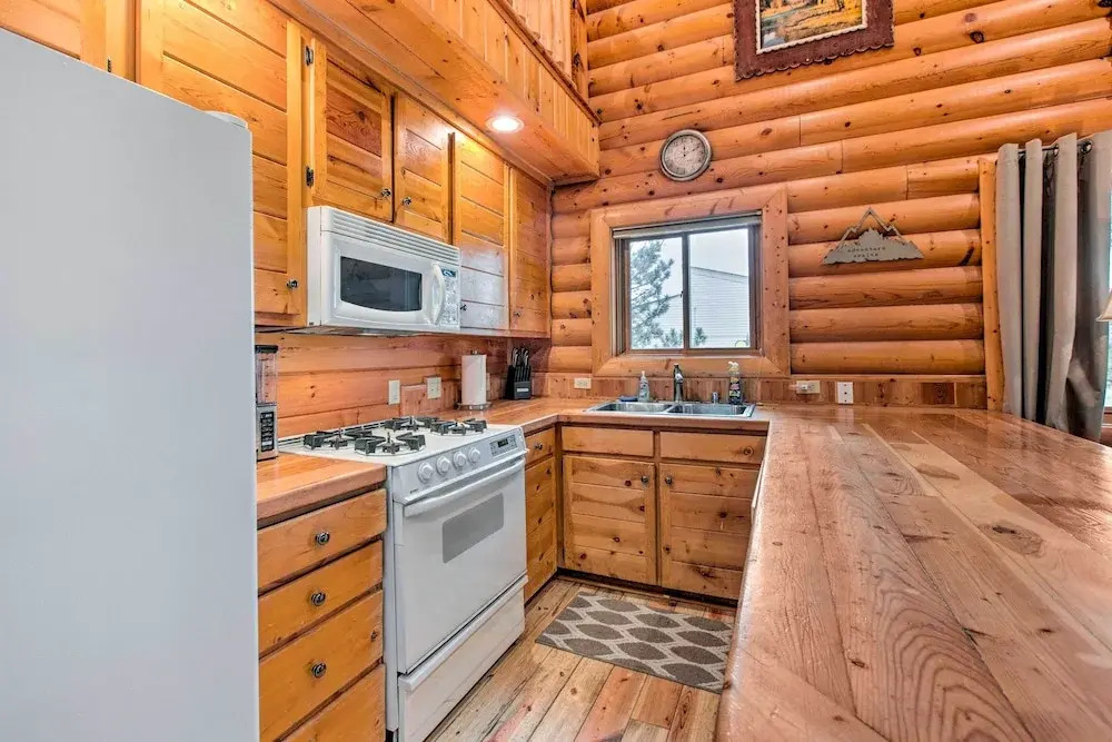 3 Blks to Ski Lift: Angel Fire Cabin on Bus Rt