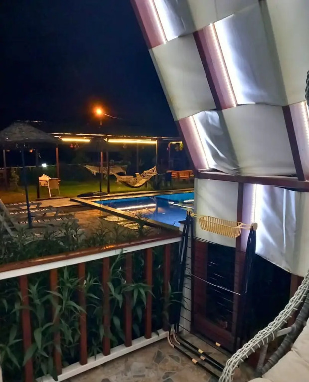 Bu Bungalow Hotel