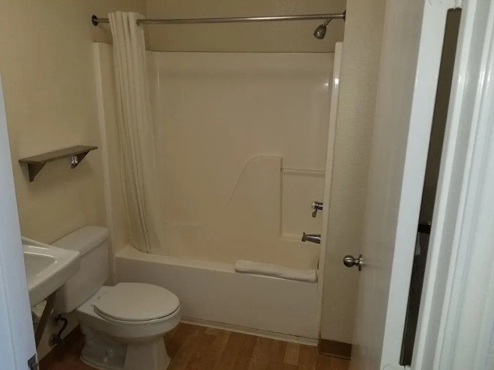 InTown Suites Extended Stay San Antonio TX - Leon Valley North