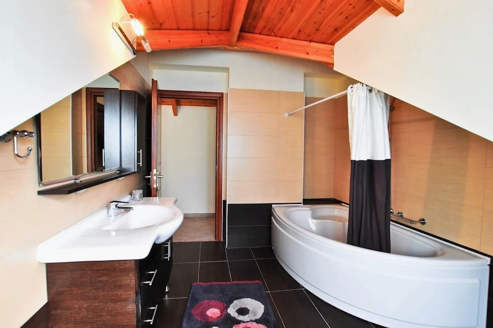 Superior Sea View Apartment