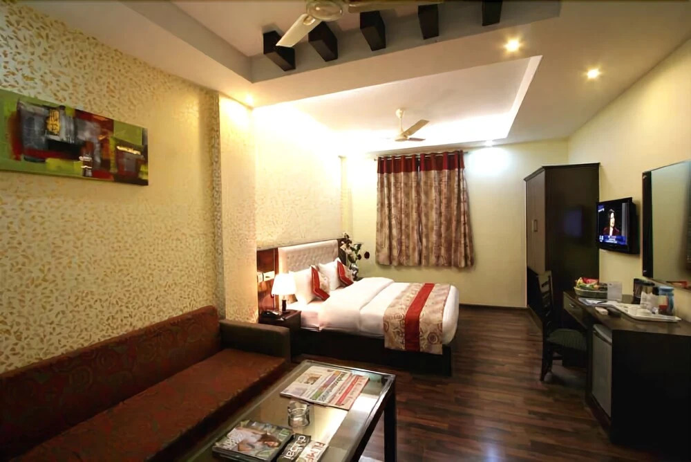 FabHotel Kingston