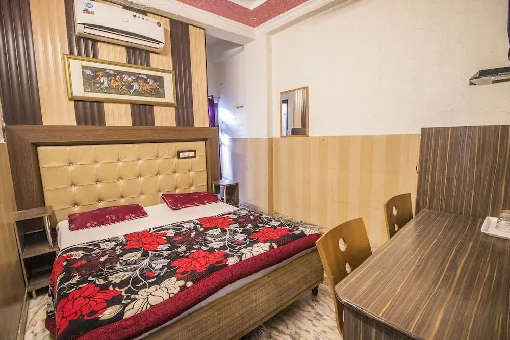 Hotel Milan Palace