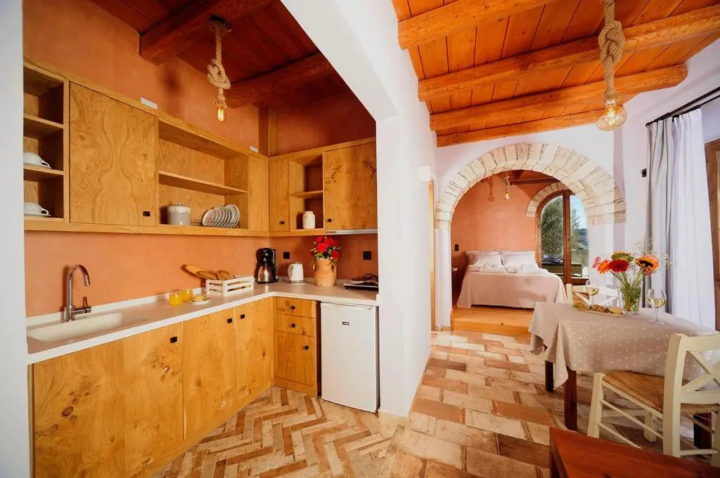 Stefanos Village Hotel