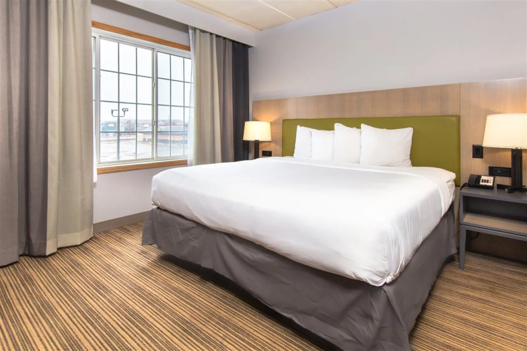 Country Inn & Suites by Radisson, Rapid City, SD