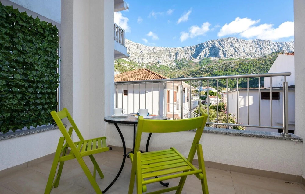 Amazing Apartment in Drvenik With Wifi