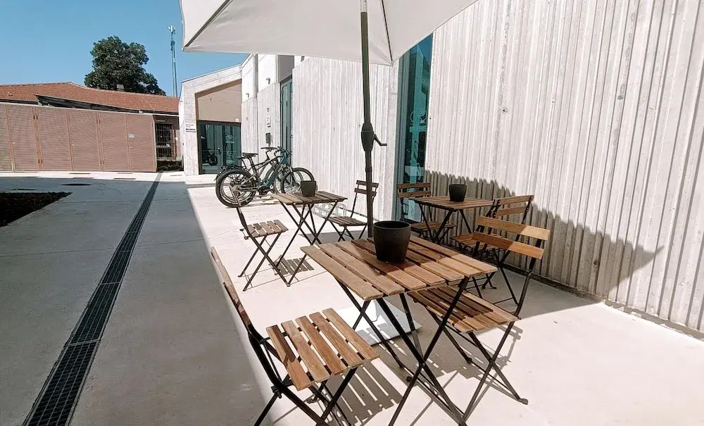 Bed & Bike Hostel