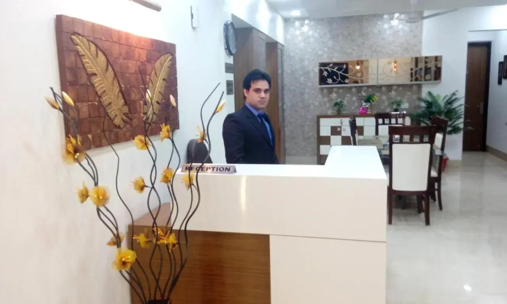 Gazebo Inn & Suites Medanta