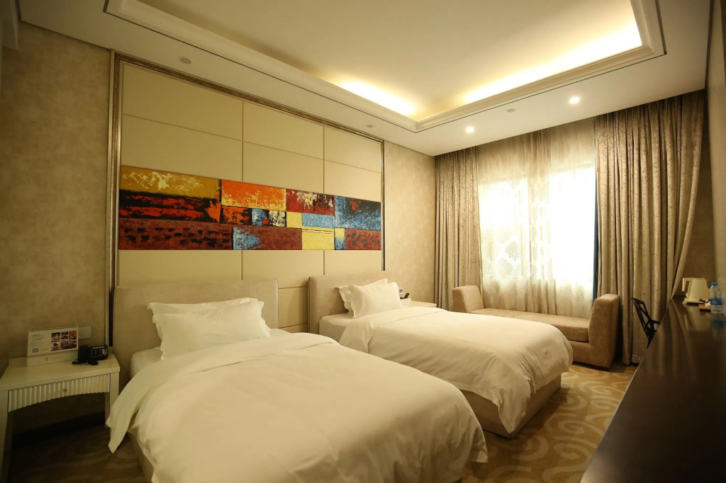 Shanghai Crown Crystal Hotel