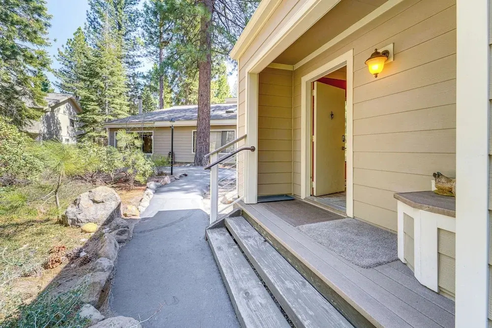 2 Mi to Beach Inviting Incline Village Escape