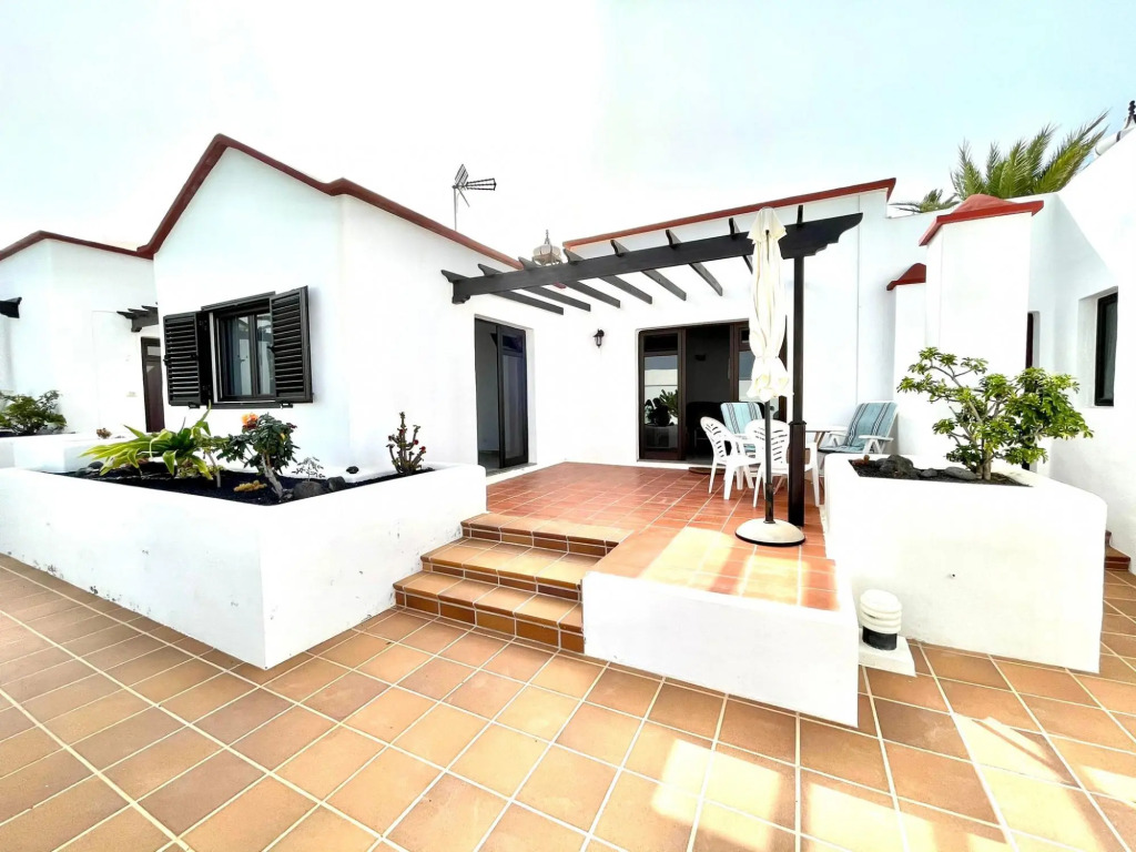 Apartment for nudists, with pool, near the beach