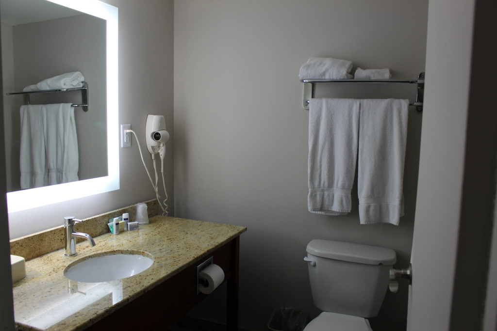 SureStay Plus by Best Western Windsor