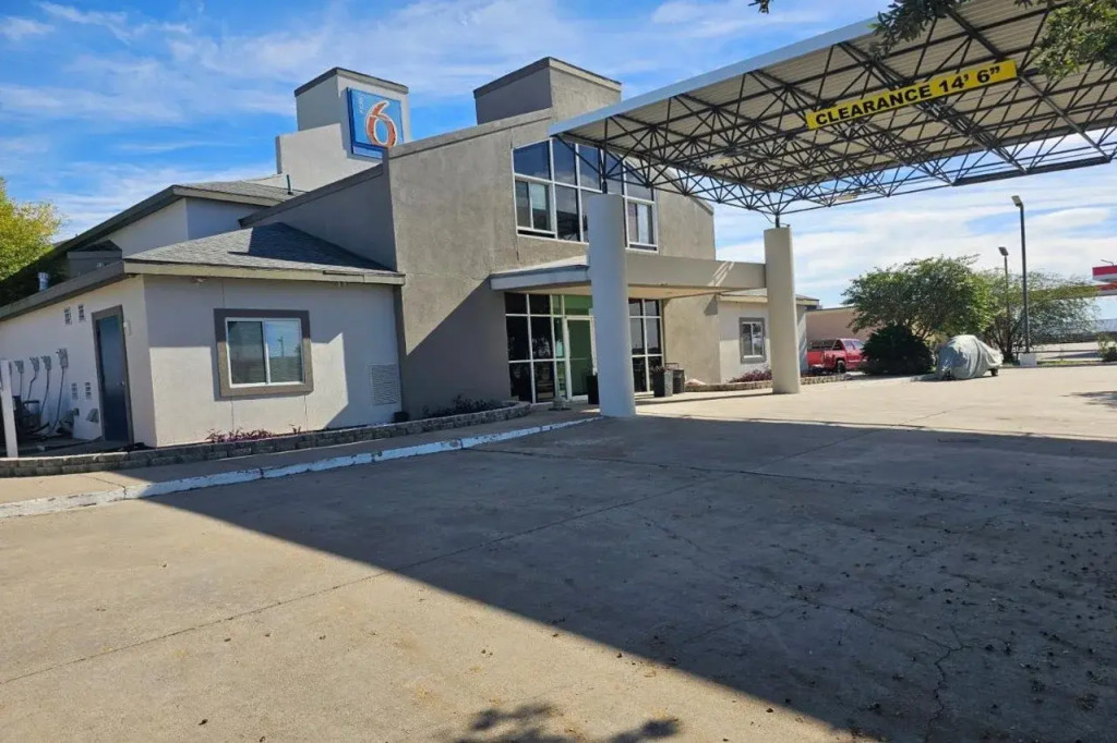 Motel 6 Sinton TX