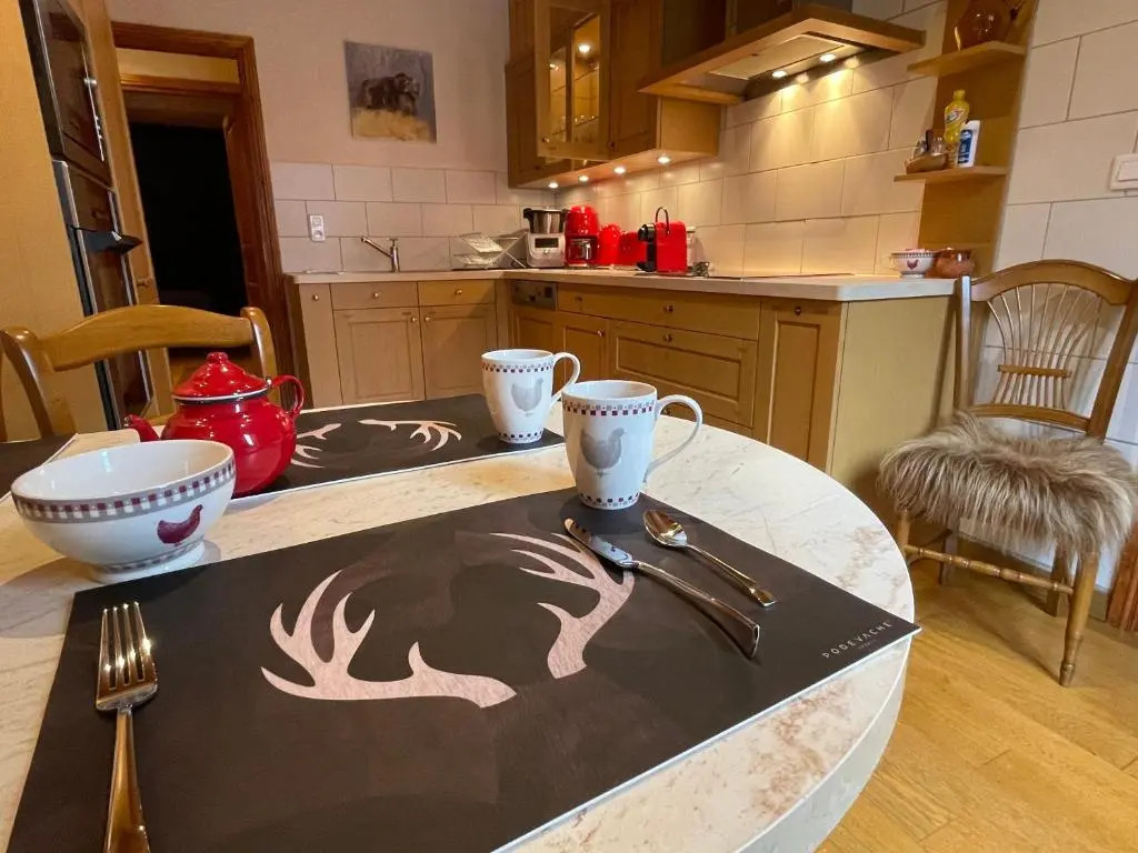 Appartement 110m2, lits faits linge fourni, plein centre, WIFI