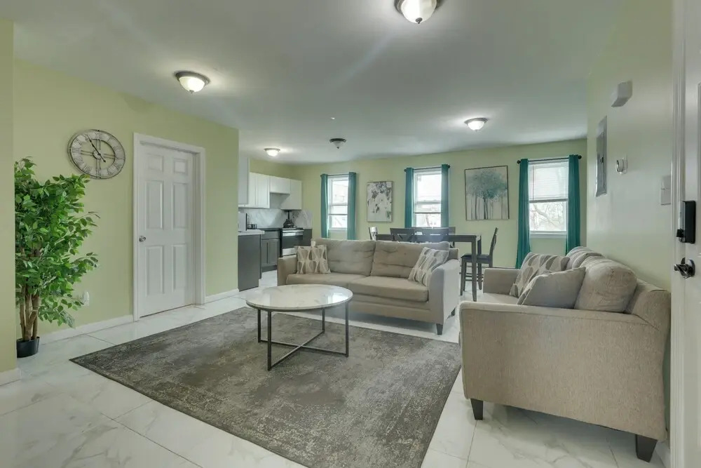 Explore Nyc, Parks & Beaches! Top-floor Apt