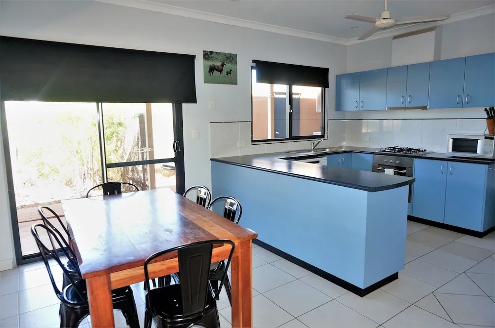 Ningaloo Breeze Villa 2