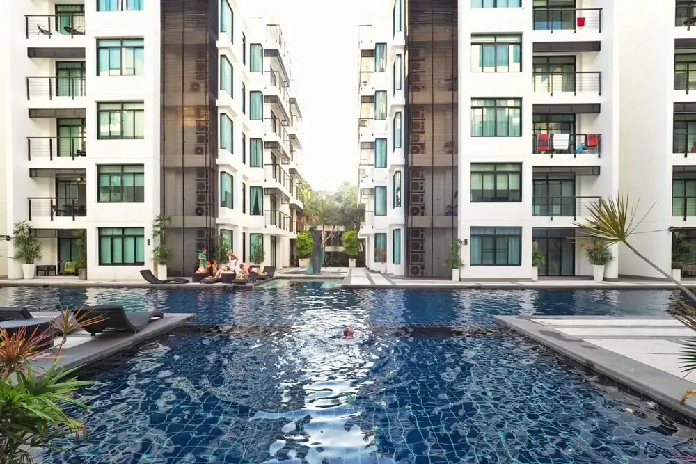 Kamala Regent D201 - Central Apartment With Pool gym and Sauna Near Beach