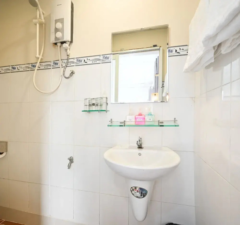 A&E Guesthouse - Near Bui Vien Walking Street
