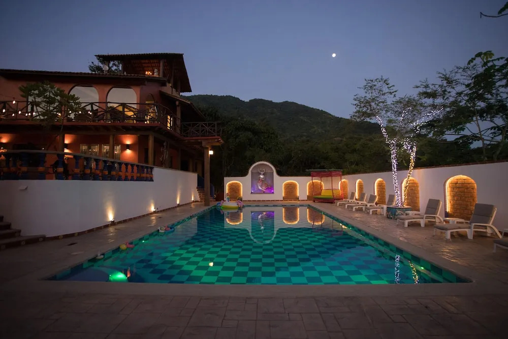 Amaria Villas