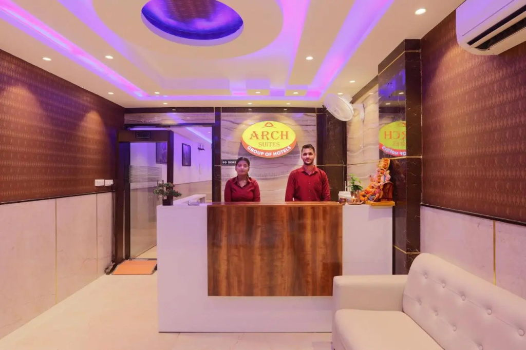 The Plaza Arch Premium - Indira Gandhi Intl Airport