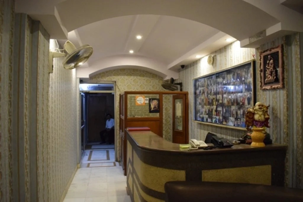 OYO 7844 Hotel Welcome Plaza