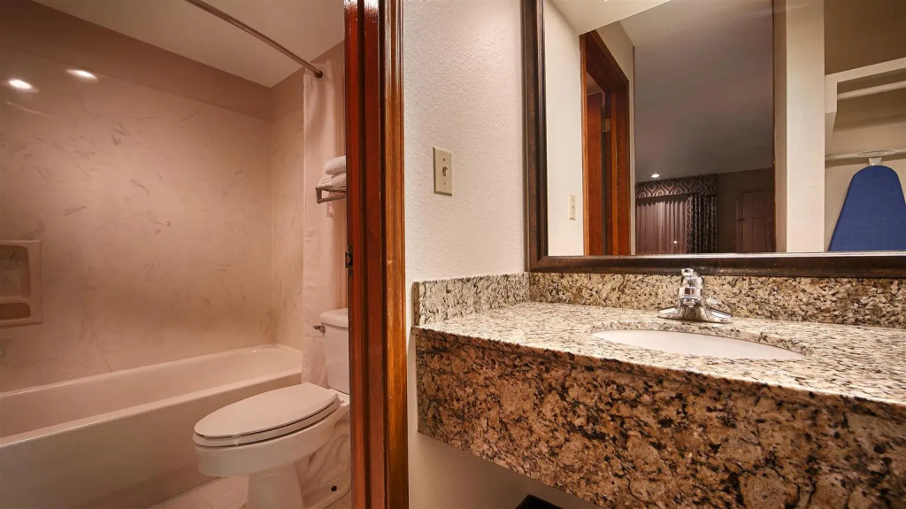 Quality Inn Three Rivers