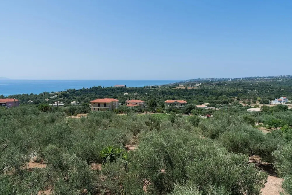 Captains Apartments in Olive Grove