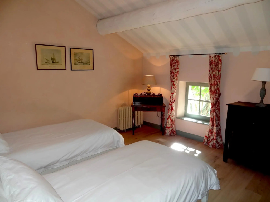 Bastide de la Felicité - St. Remy-de-Provence, Sumptuous Bastide with Glorious Garden, 2 Beautiful P