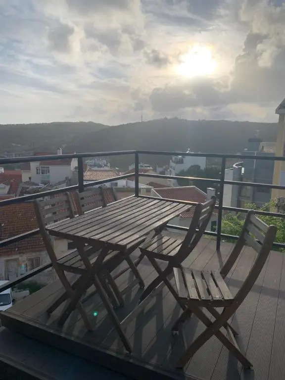 Studio ensoleillé avec terrasse proche d'Amoreiras