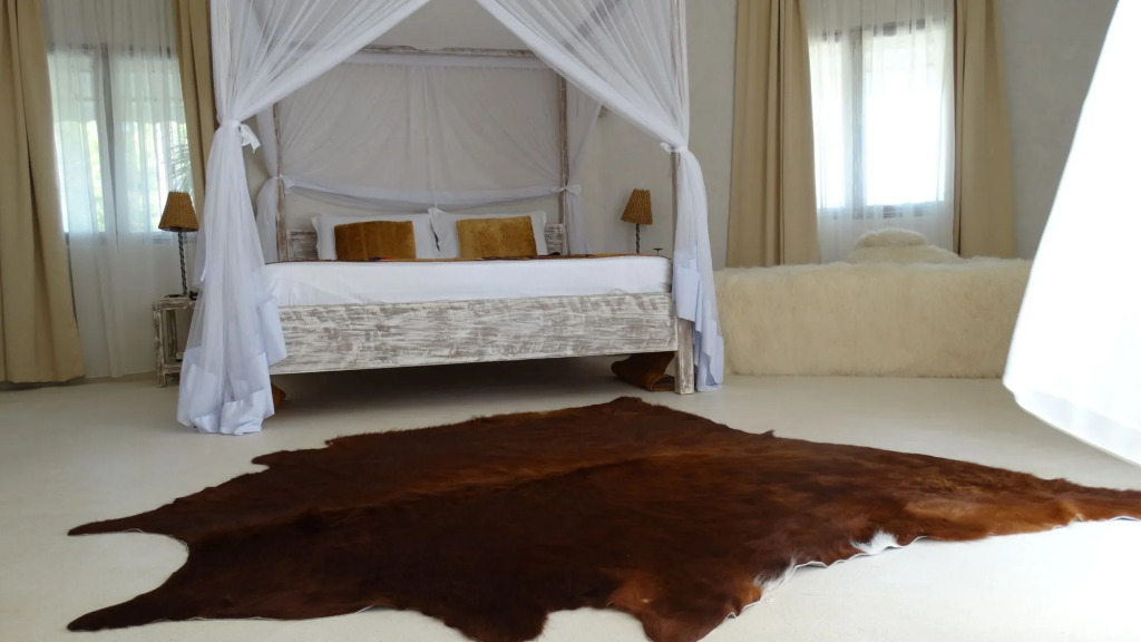 The Villa Luxury Suites Hotel