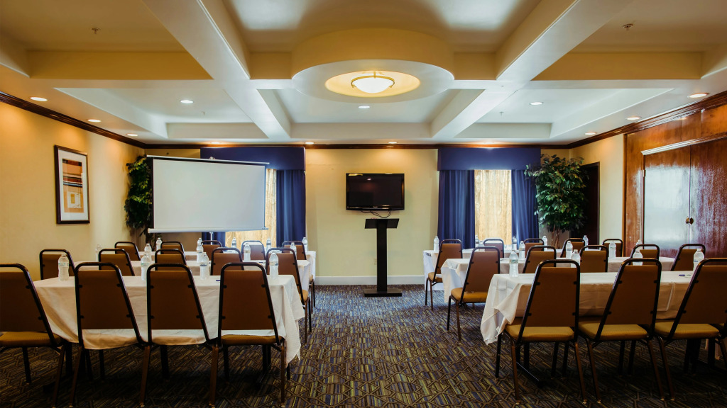 Holiday Inn Express Hotel & Suites Waller by IHG