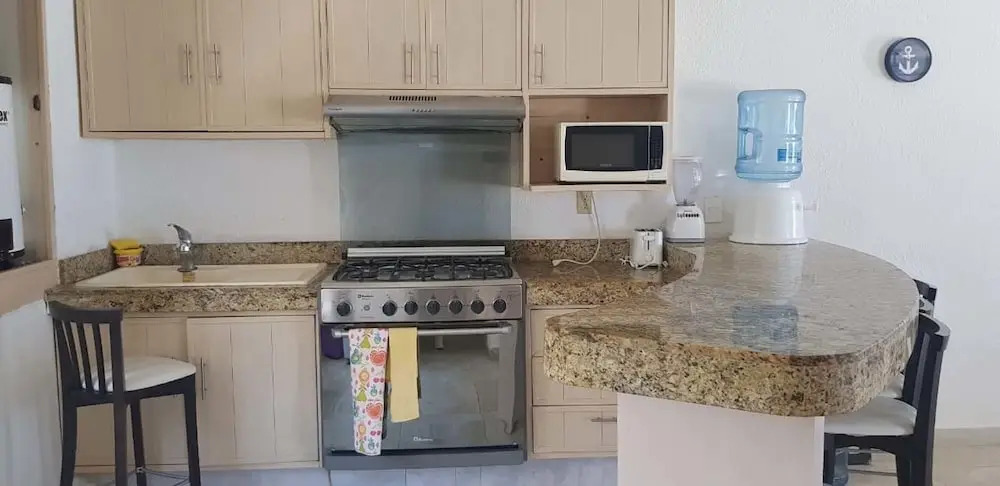 Amazing 4 Bedroom Apartment Ocean View