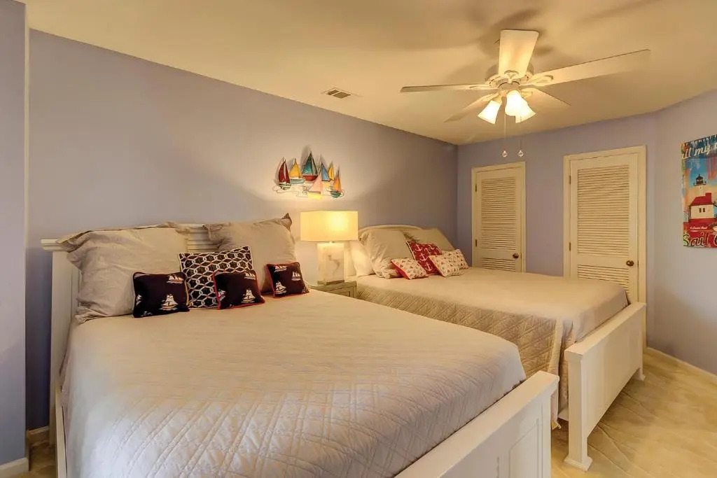 103 Sea Cloisters Oceanfront 2 BR condo