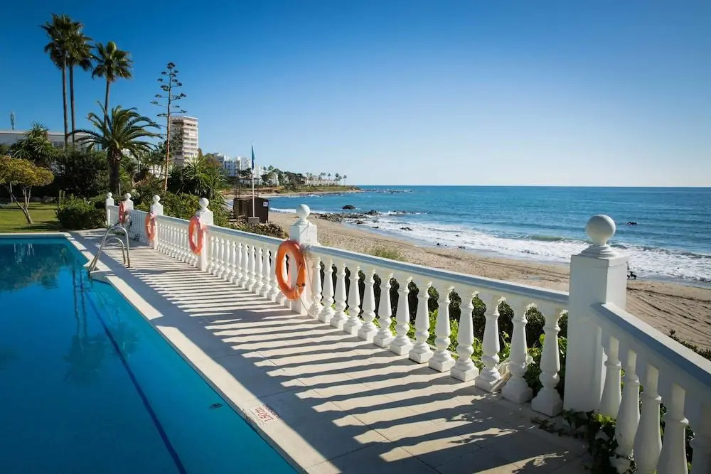 Holidays2Riviera Sea Side