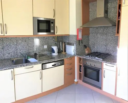 Luxury sea view T2 Old Town