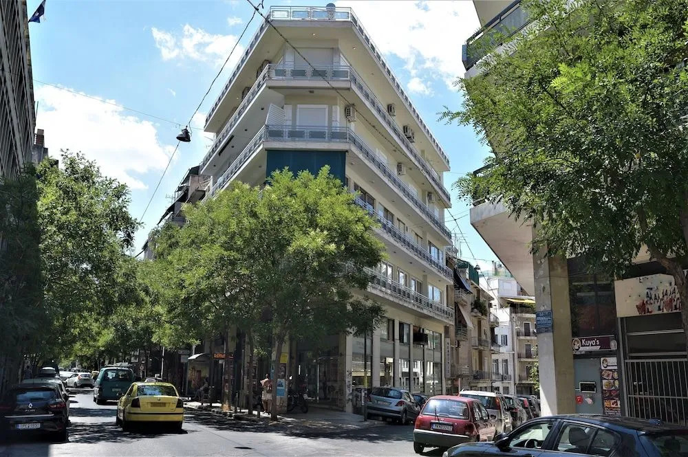 Thanasis Place Hostel