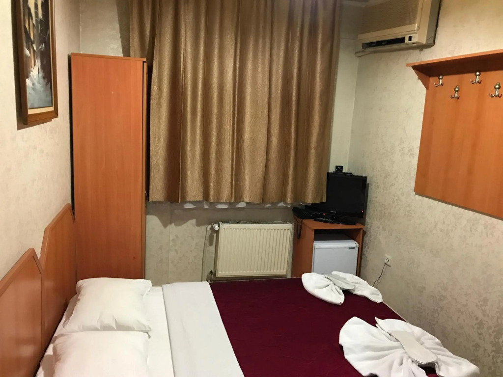 Ekol Hotel