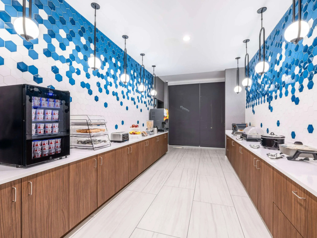 La Quinta by Wyndham Chelsea Birmingham