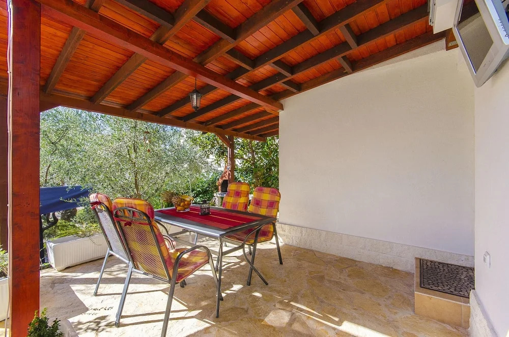 House With one Bedroom in Stari Grad, With Enclosed Garden and Wifi -