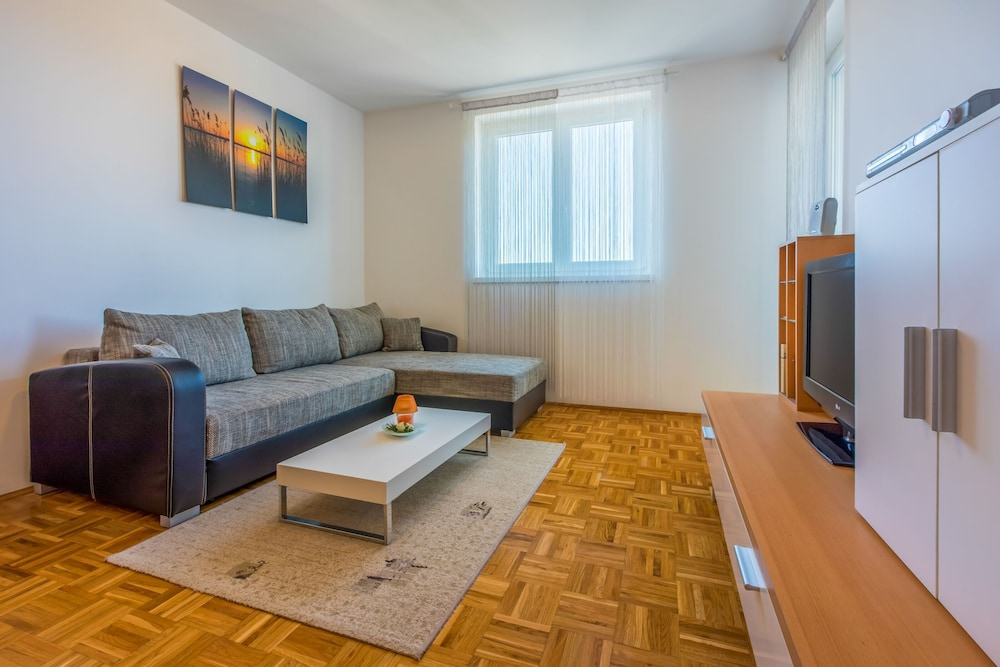 Apartment Ruzica