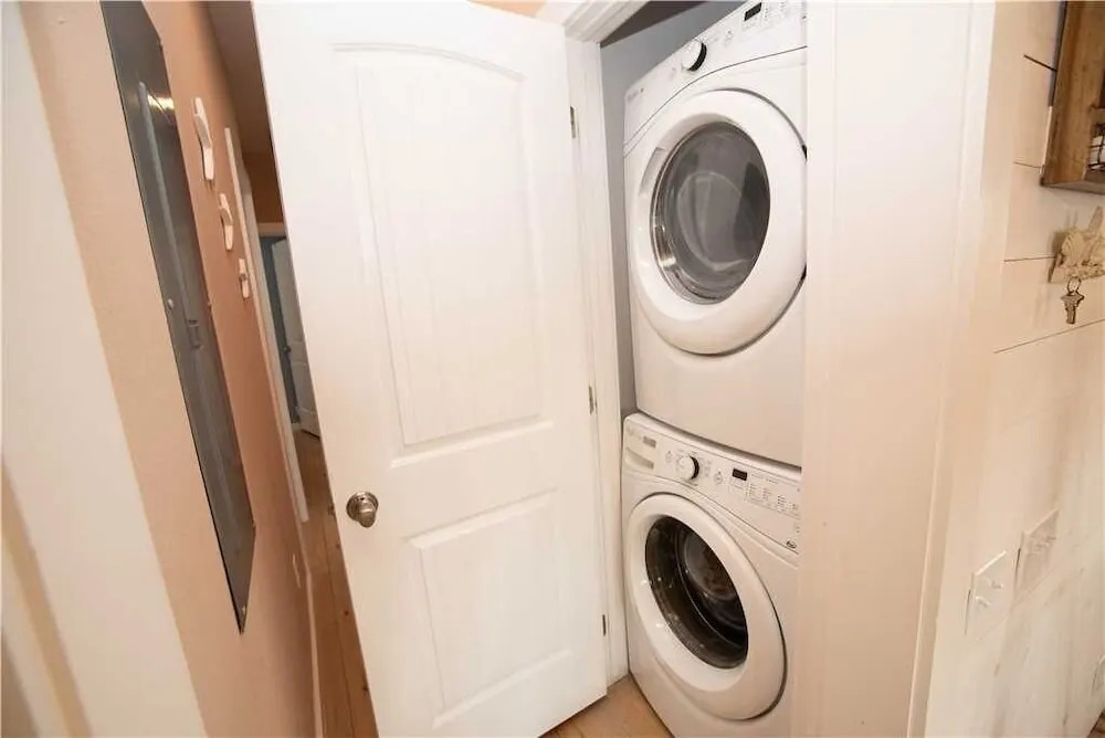 2727 S 11th Street #34 4 Bedrooms 3.5 Bathrooms Home