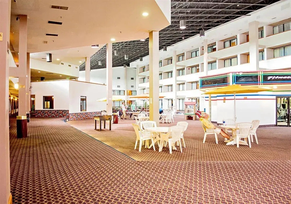 Holiday Inn Louisville-i-65 South-airport