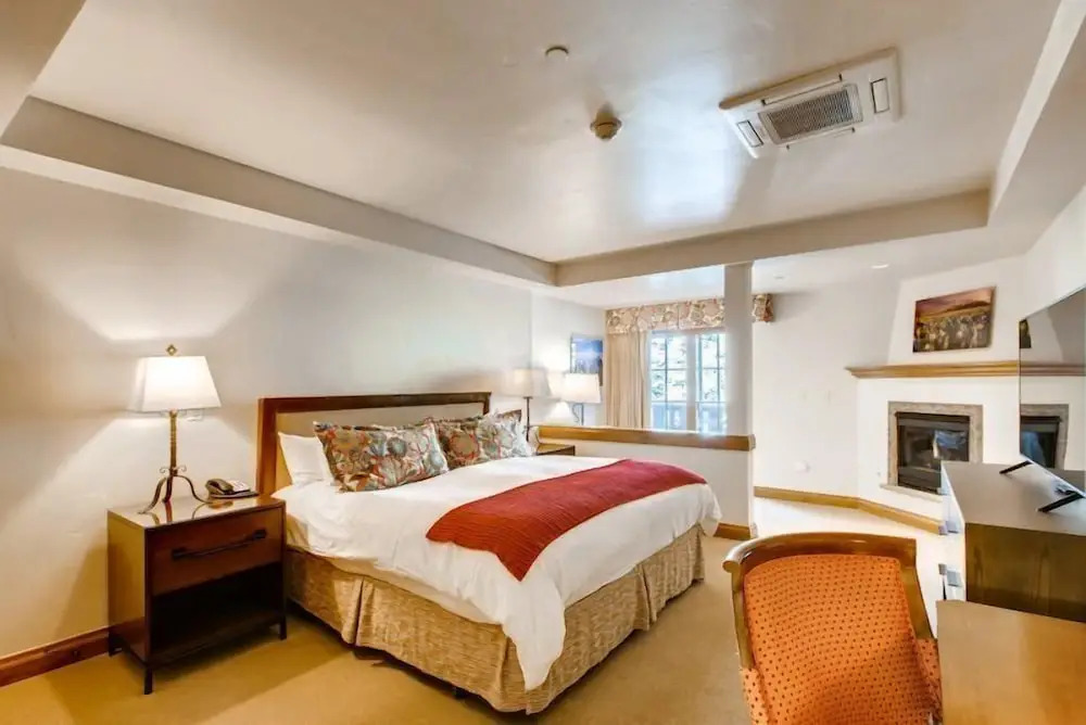 Vail Village King Hotel Room