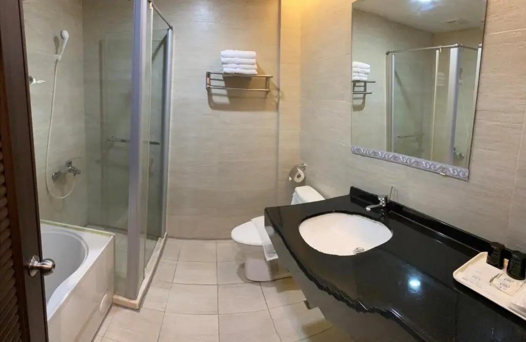 Home Full Hotel