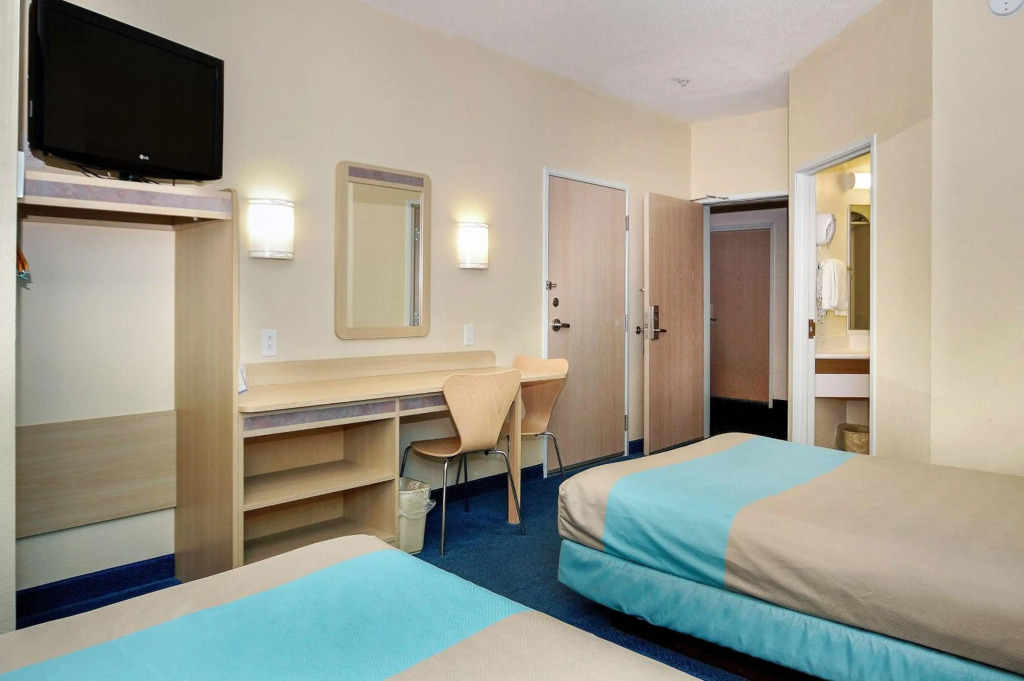 Motel 6-Peterborough, ON