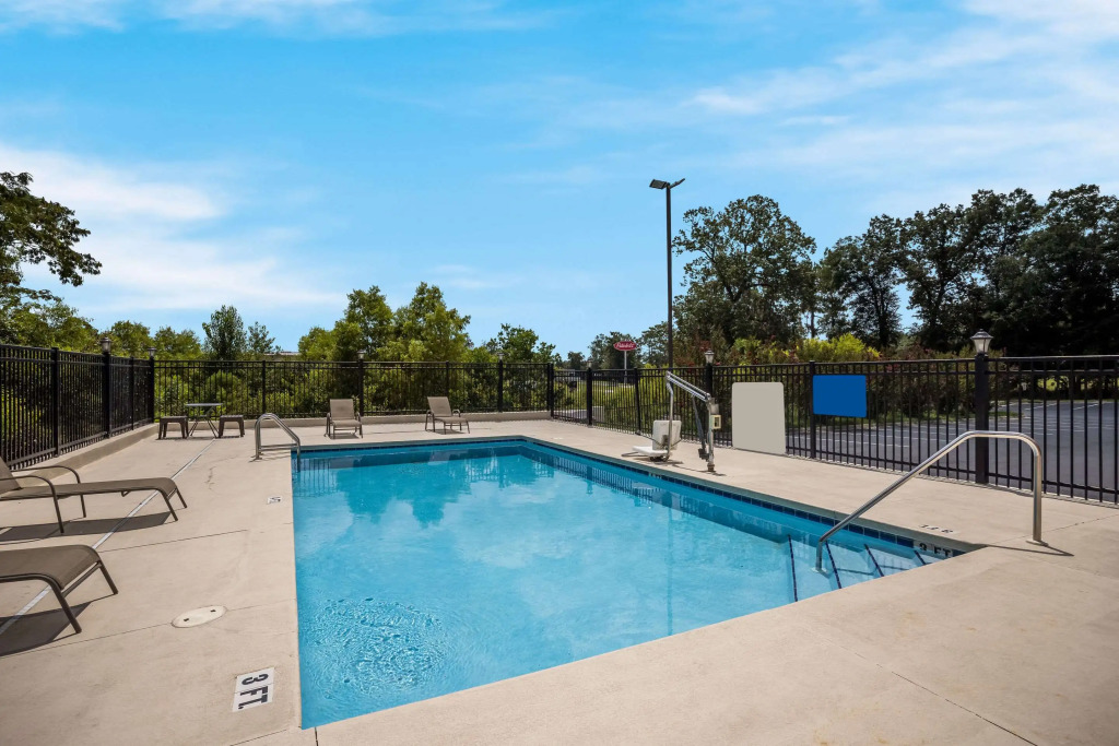 Comfort Inn & Suites Midway - Tallahassee West