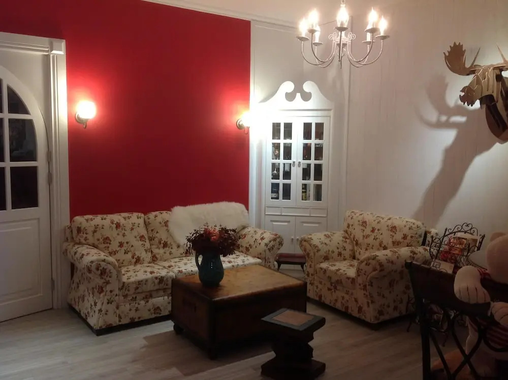 Antlers Guest House