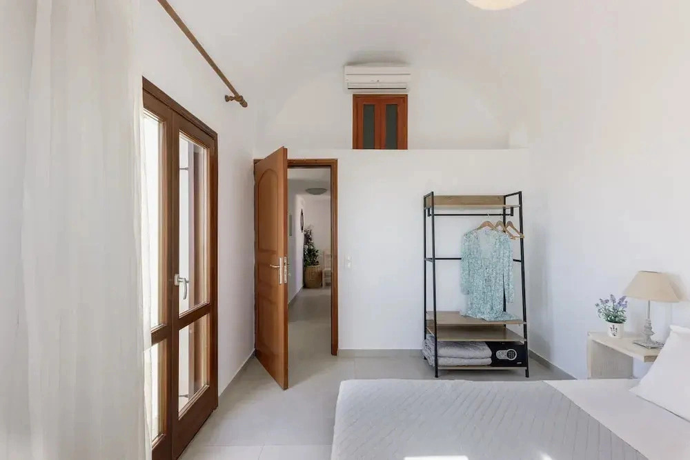 Zatrikion - Villas - Sleeps 2 - Thira Retreat