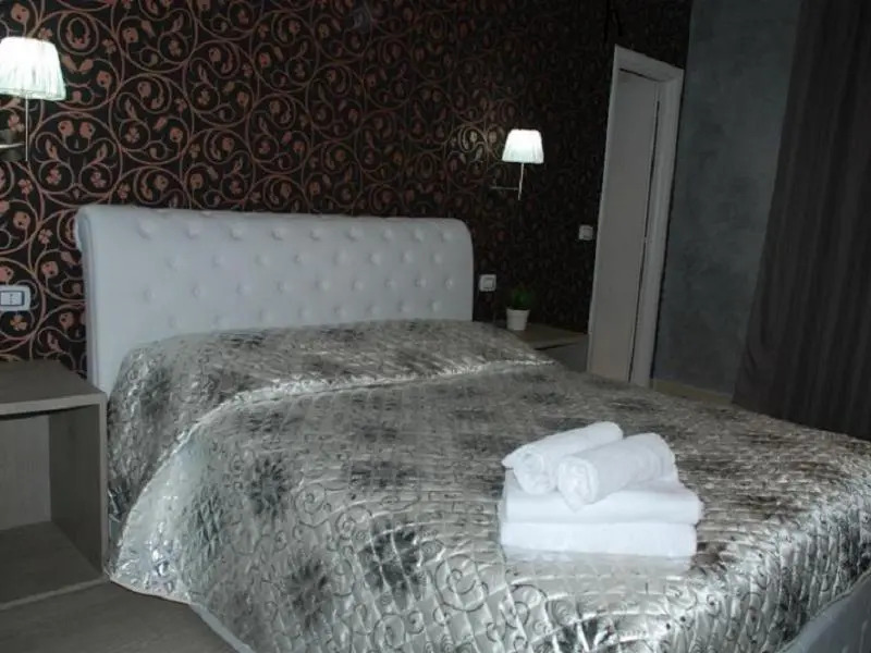 Rome Orange Inn