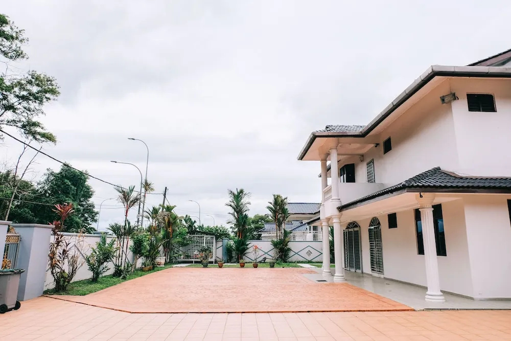 Clover Homestay